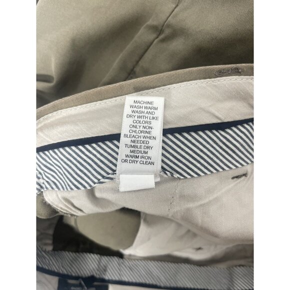 Banana Republic Men’s 31/34 Boot Fit Chino Olive Green Flat Front Pants - Picture 6 of 10